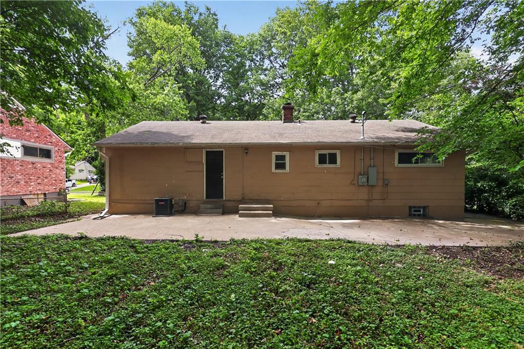 7807 Ruskin Way, Kansas City, MO 64134