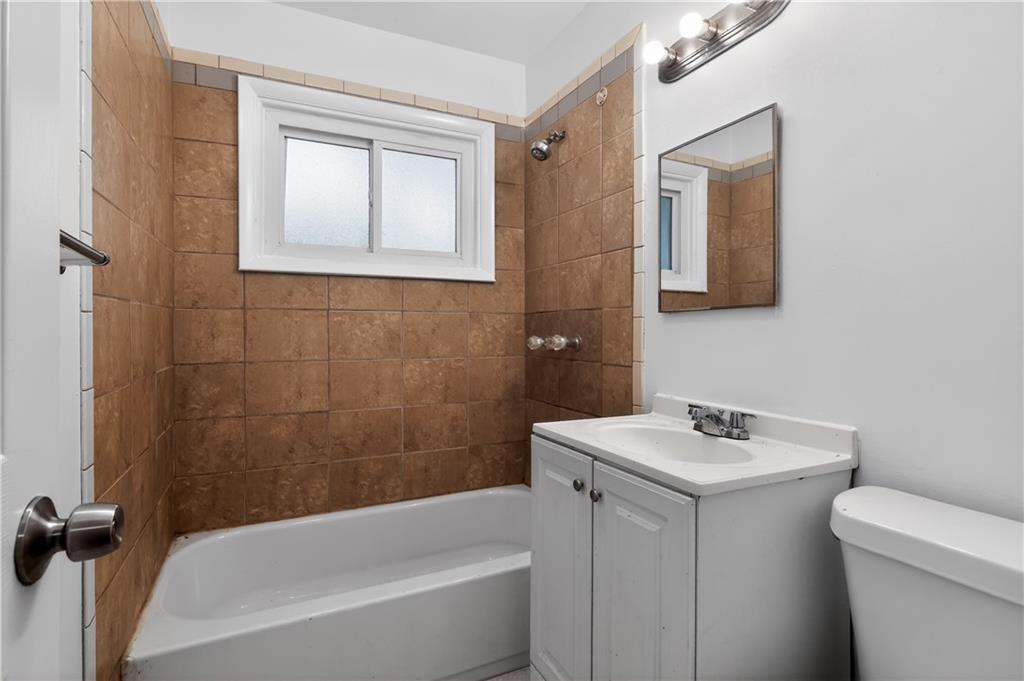 7807 Ruskin Way, Kansas City, MO 64134