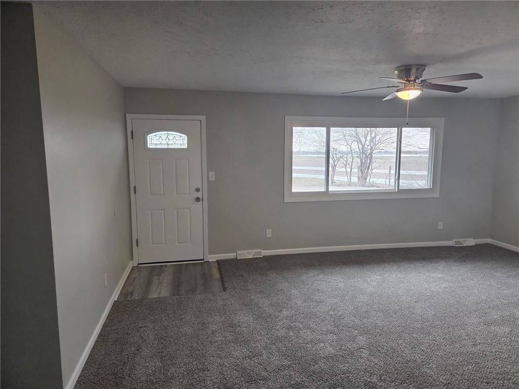 701 Lake Rd, Garden City, MO 64747
