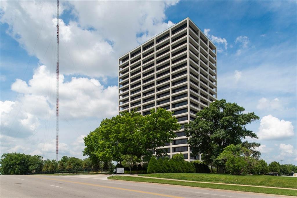 700 W 31st St #407, Kansas City, MO 64108