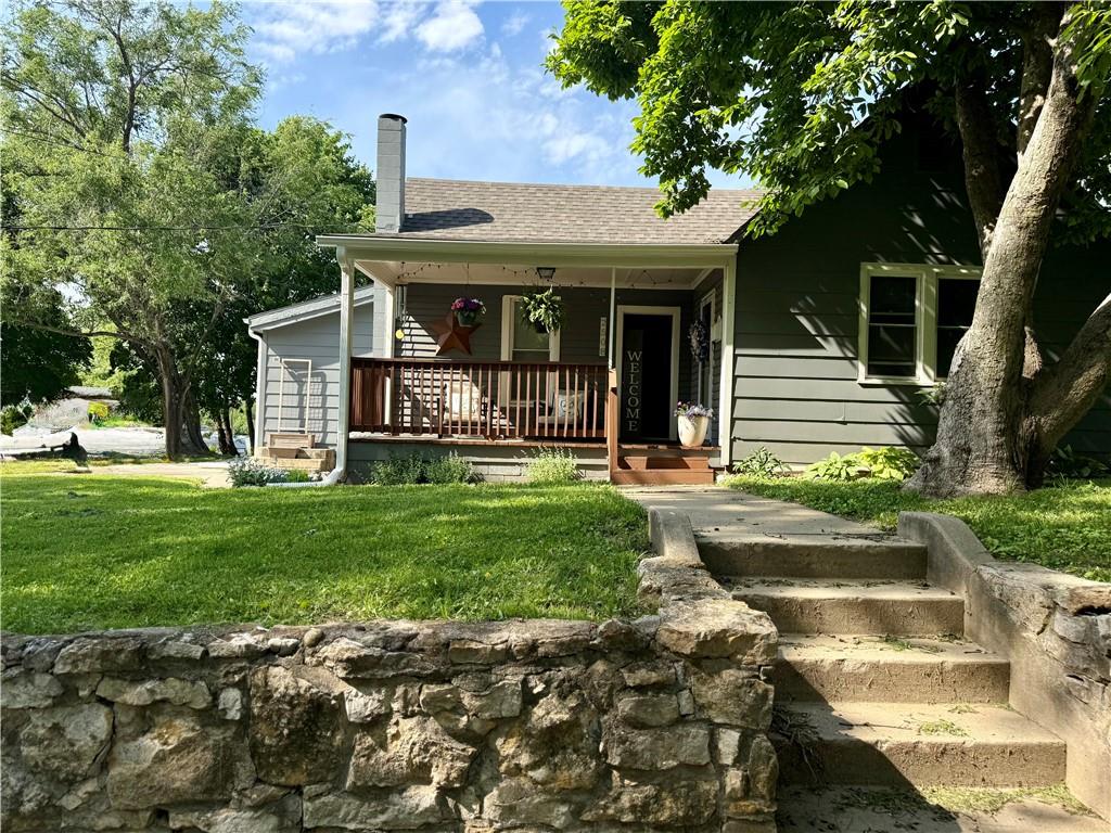 2508 South St, Lexington, MO 64067
