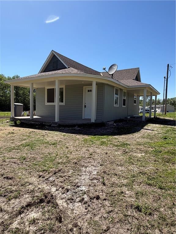 103 E St, Creighton, MO 64739