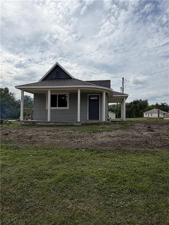 103 E St, Creighton, MO 64739