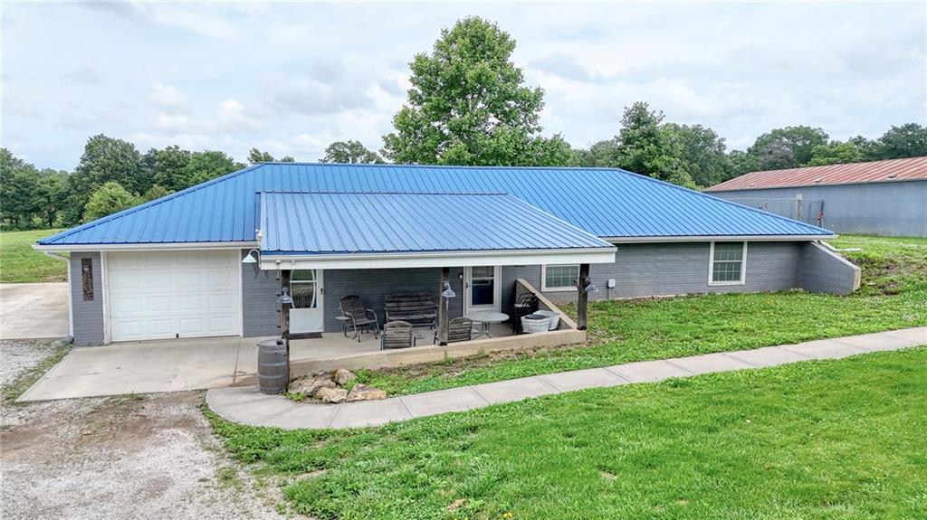 1679 SW 800 Rd, Holden, MO 64040