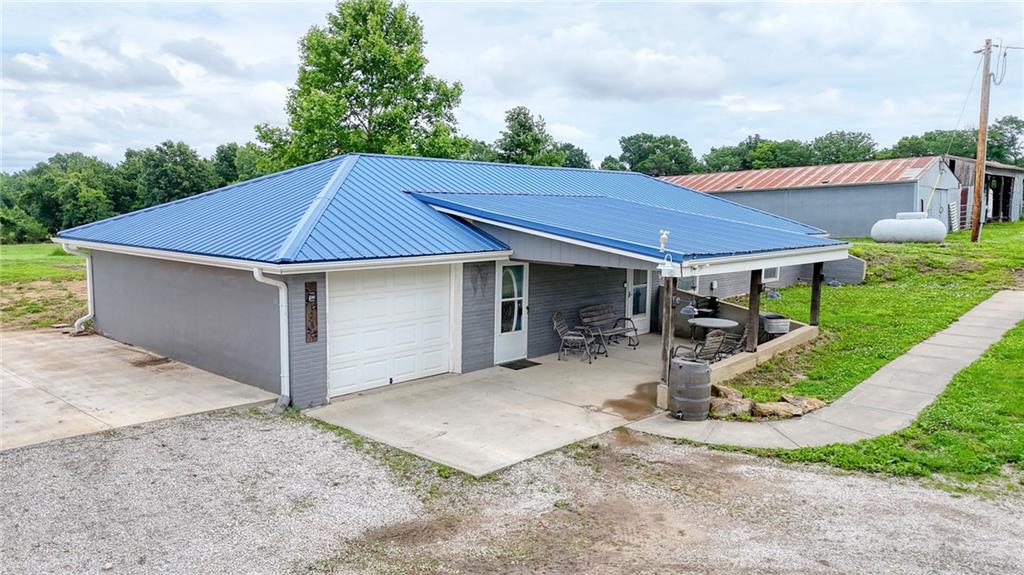 1679 SW 800 Rd, Holden, MO 64040