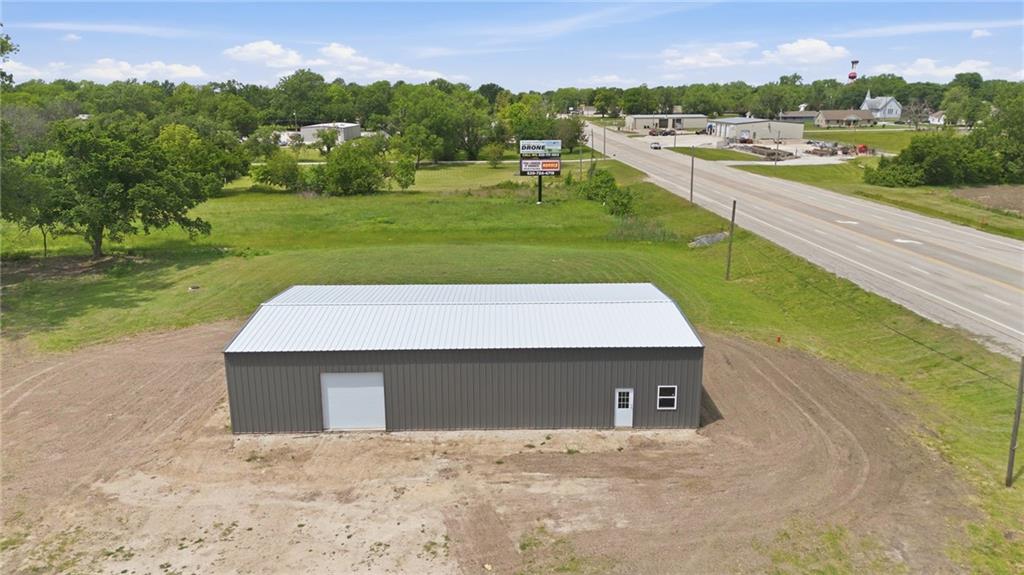 311 E 1st St, Iola, KS 66749