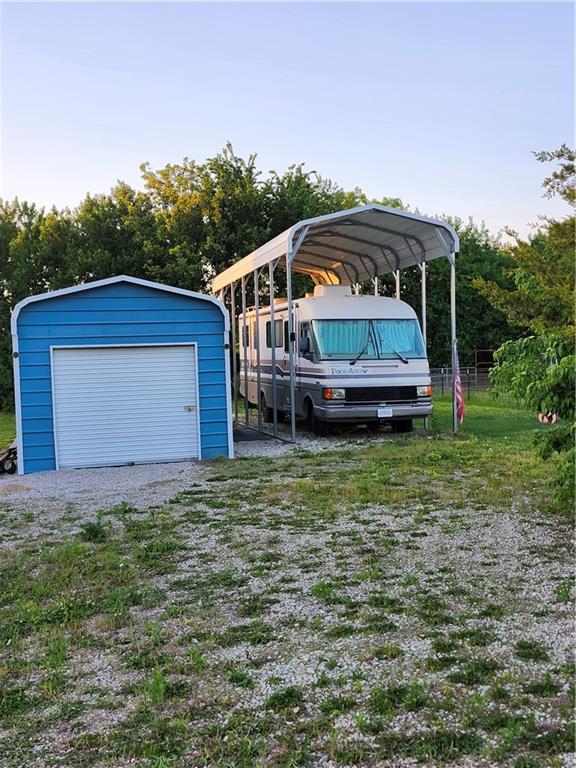 17 Greenwood Ln, Linn Valley, KS 66040