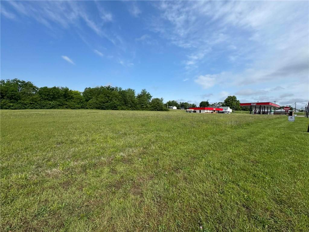 1340 N Main St, Maryville, MO 64468