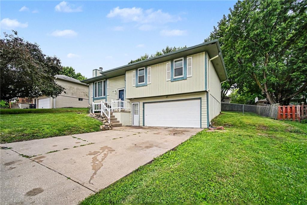 6110 28th Street Ter, Country Club, MO 64505