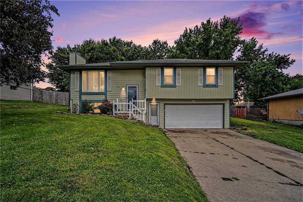 6110 28th Street Ter, Country Club, MO 64505