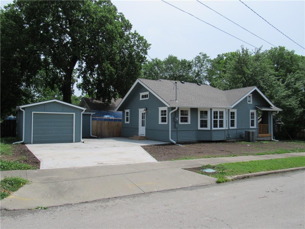 1000 E Pearl St, Harrisonville, MO 64701