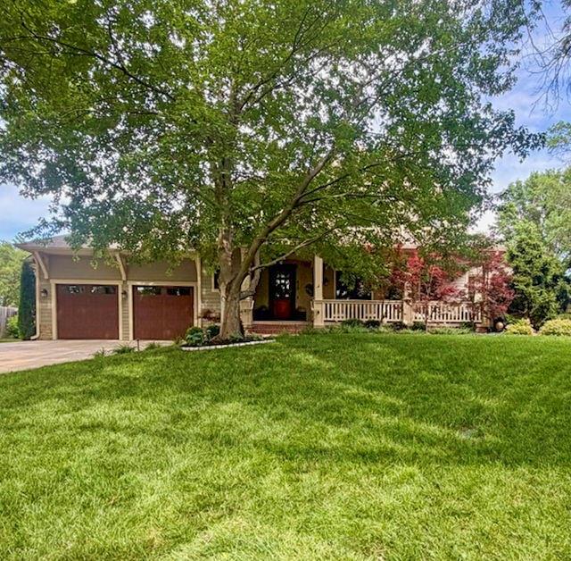 406 Homestead Dr, Lawrence, KS 66049