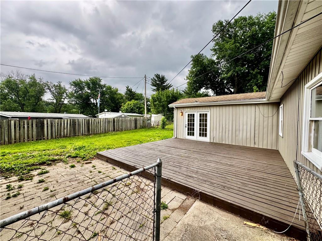 501 Orchard Ln, St Joseph, MO 64501
