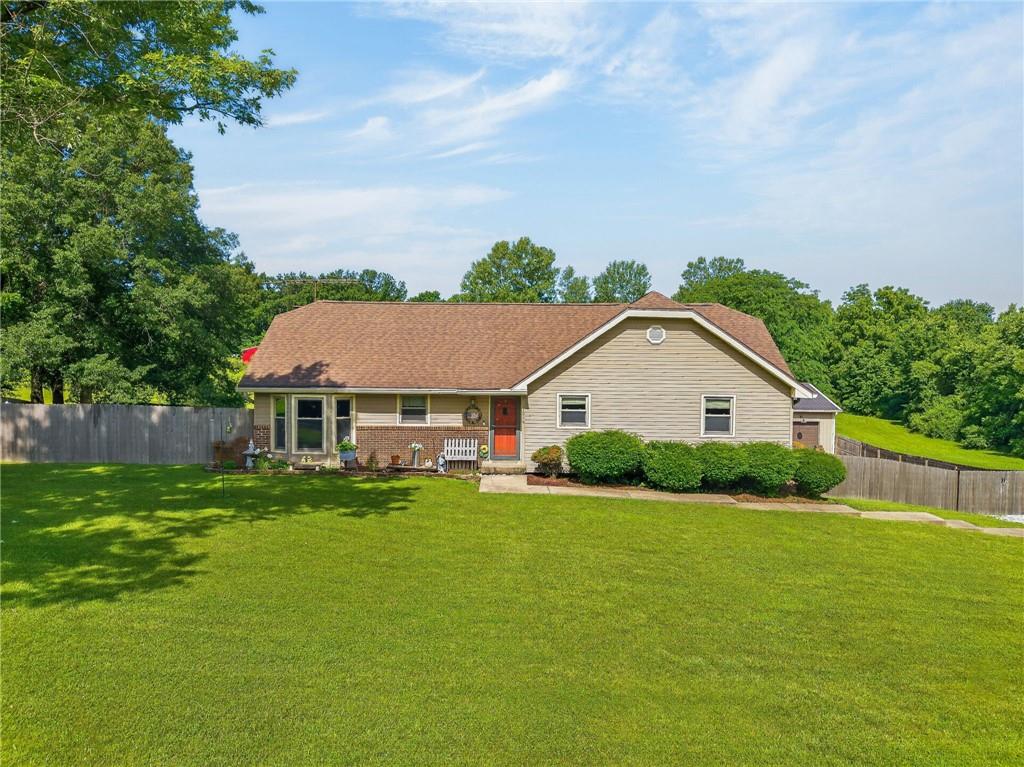 13016 Spring Rd, Liberty, MO 64068