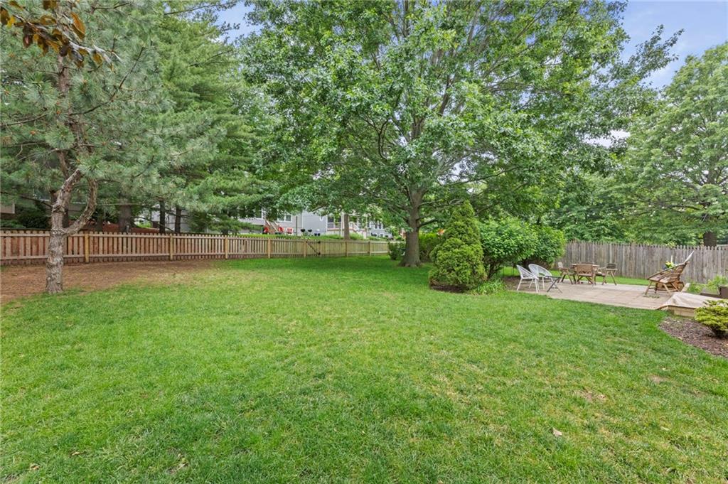 14001 W 114th Ter, Olathe, KS 66215