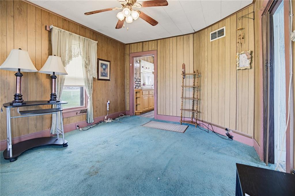 707 Highland Dr, Trenton, MO 64683