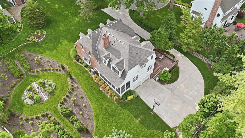 6809 Cedar St, Prairie Village, KS 66208
