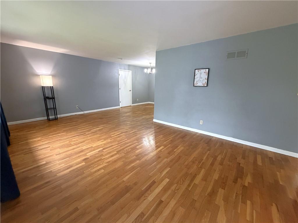 1101 Sunset Hill Rd, Brookfield, MO 64628