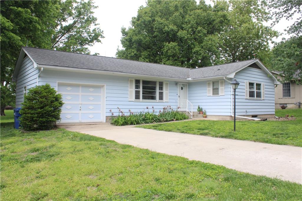 1101 Sunset Hill Rd, Brookfield, MO 64628