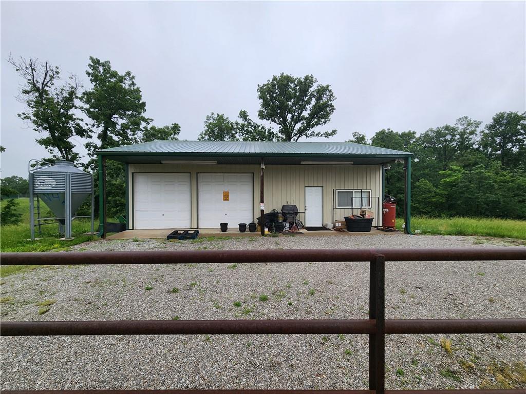10909 7 Hw, Clinton, MO 64735