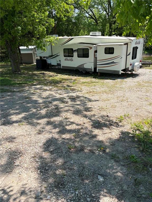 54 Bear Dr, Mound City, KS 66056