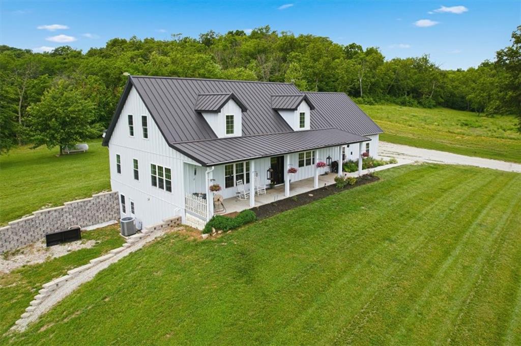 19180 B Hw, Richmond, MO 64085