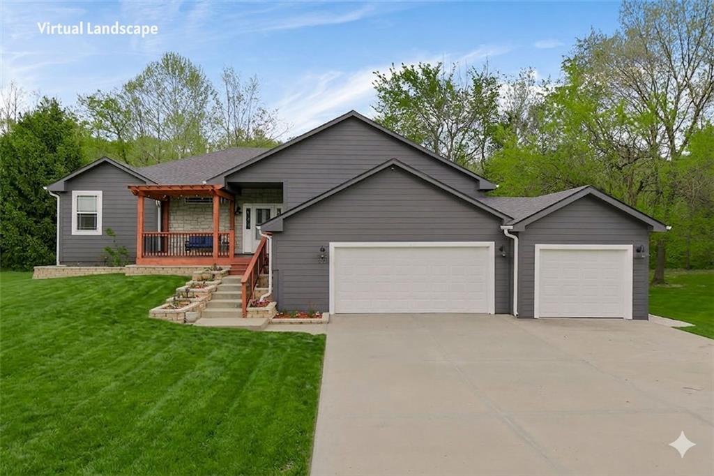 3651 Tonganoxie Rd, Leavenworth, KS 66048