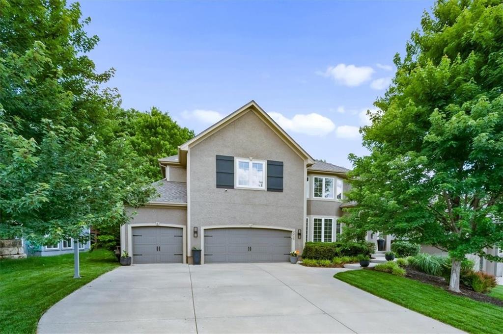 22726 W 44th St, Shawnee, KS 66226