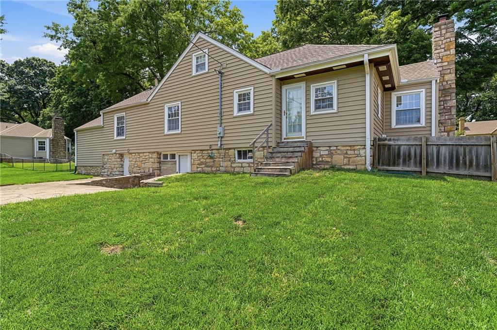 5735 Walmer St, Mission, KS 66202