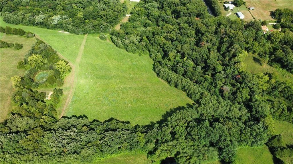 425 SE 611th Tract A Rd, Clinton, MO 64735
