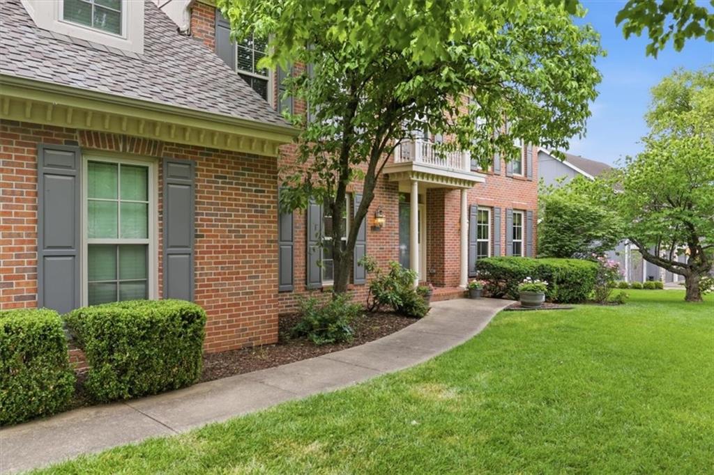 8601 W 139th St, Overland Park, KS 66223