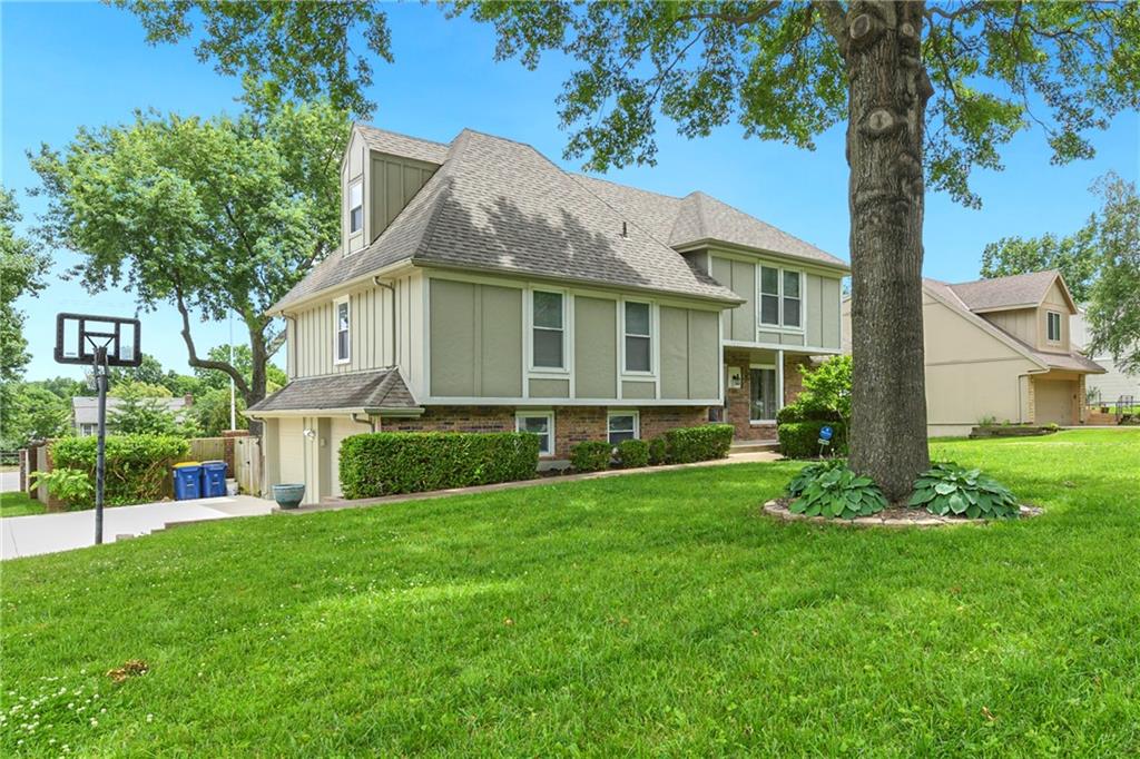 10119 Earnshaw St, Lenexa, KS 66215