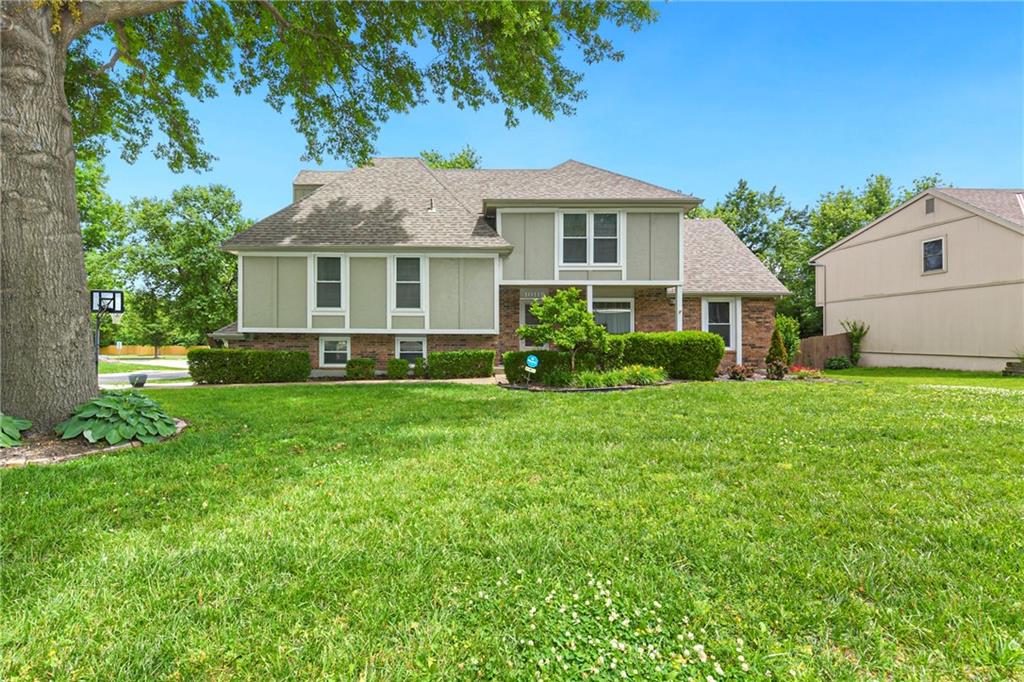 10119 Earnshaw St, Lenexa, KS 66215