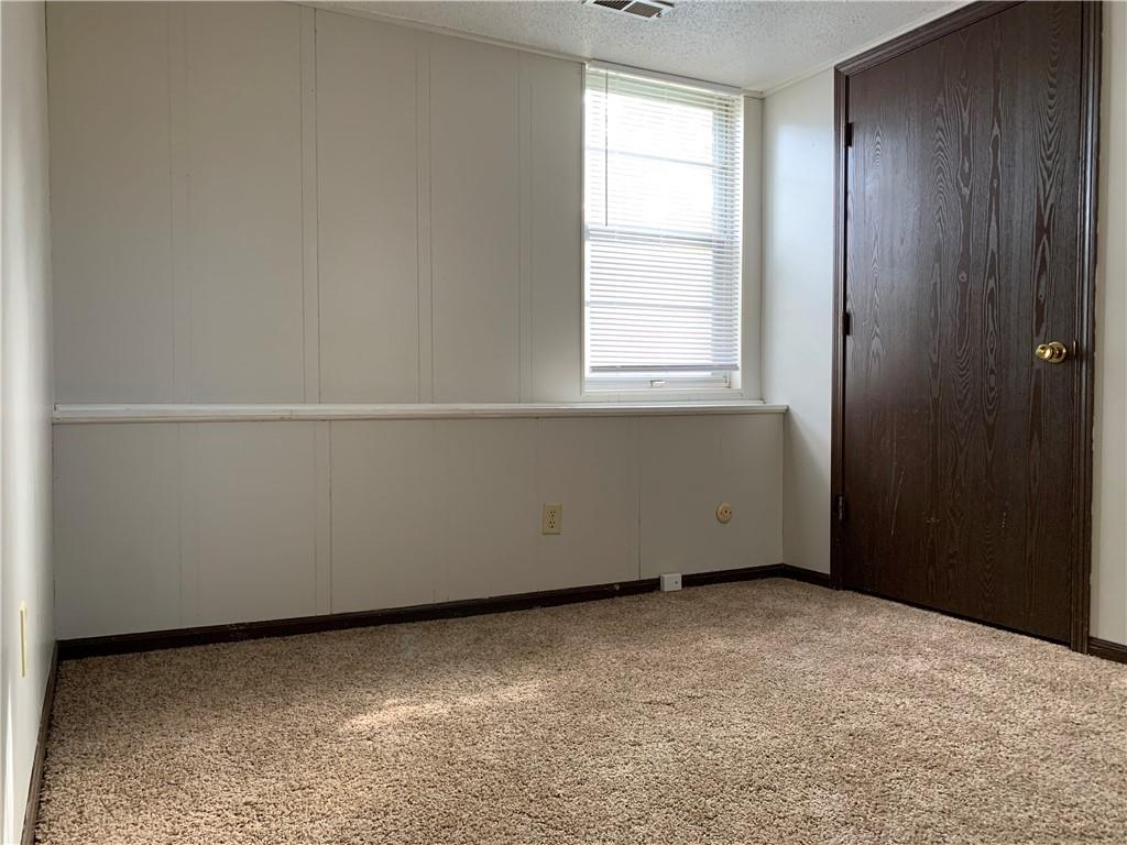 426 Olive St, Leavenworth, KS 66048