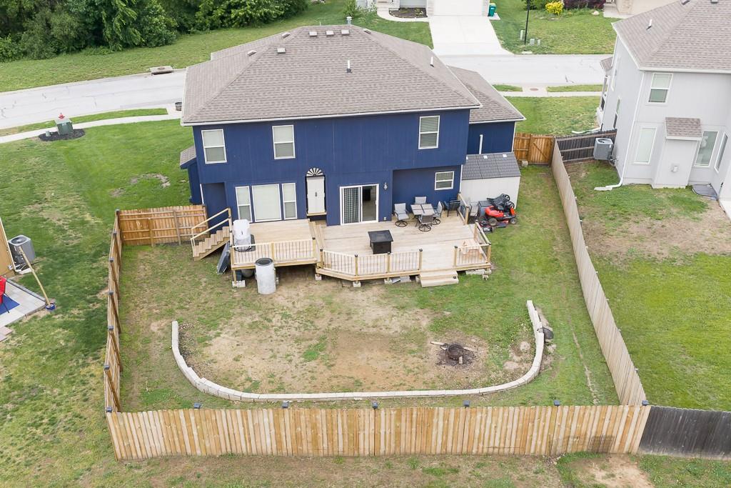 1219 N 133rd Ter, Kansas City, KS 66109