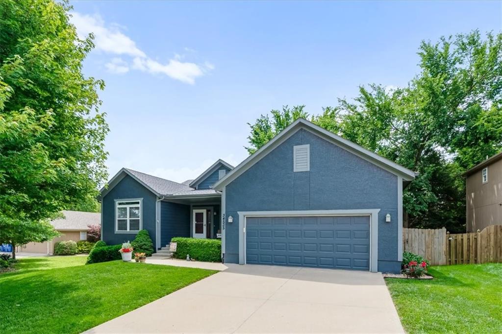 34535 W 84th St, De Soto, KS 66018