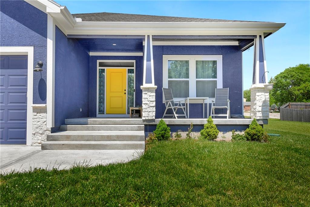804 Merion St, Lansing, KS 66043