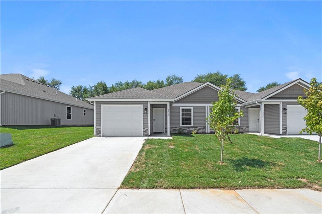 3907-3909 NW 93rd St, Kansas City, MO 64154