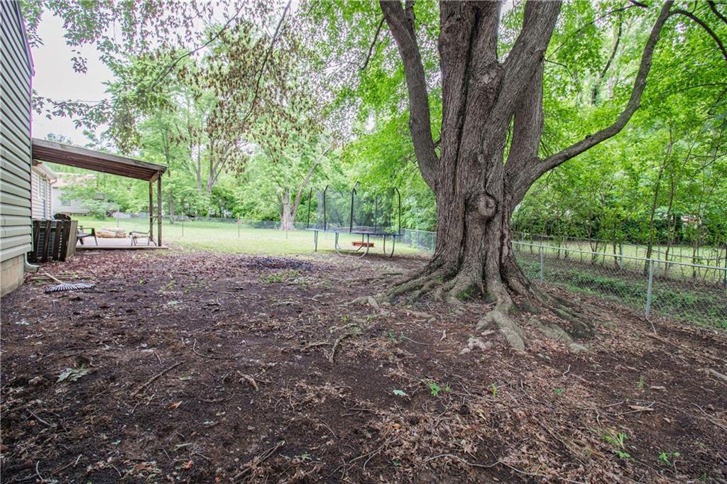 218 Century St, Windsor, MO 65360