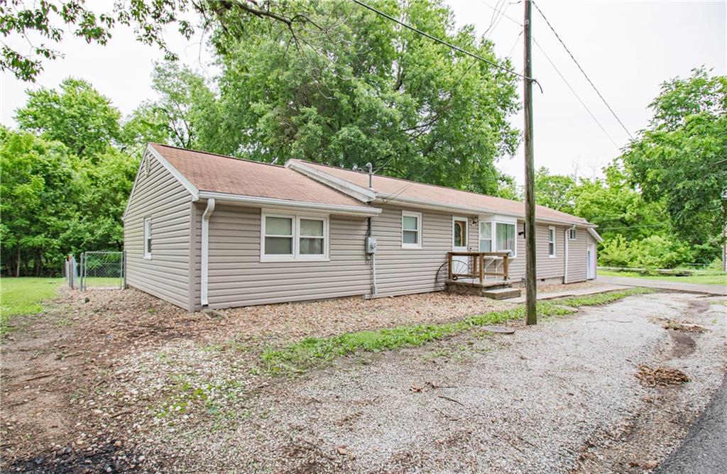 218 Century St, Windsor, MO 65360