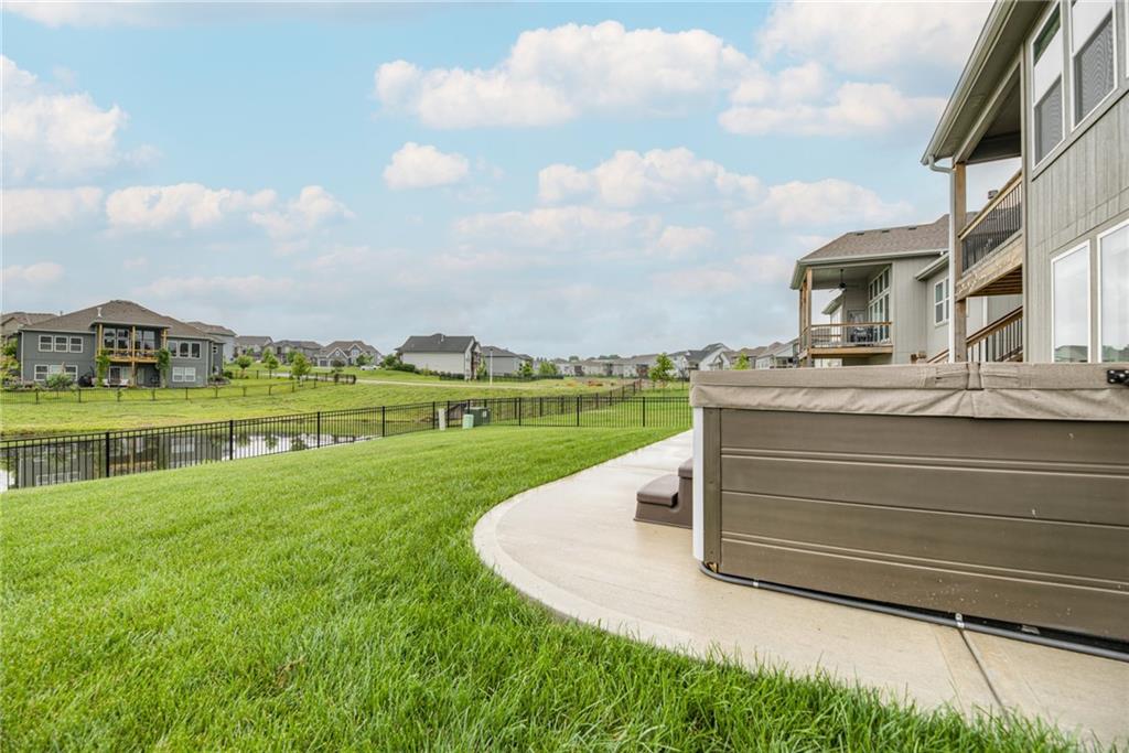 5876 Mccormick Dr, Shawnee, KS 66226