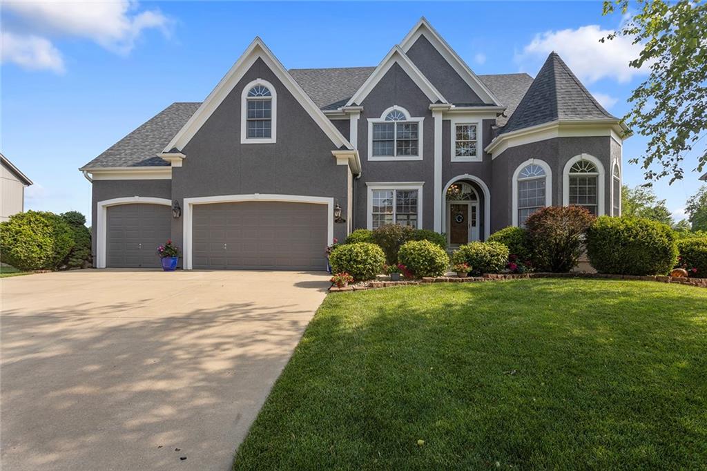 26031 W 150th St, Olathe, KS 66061
