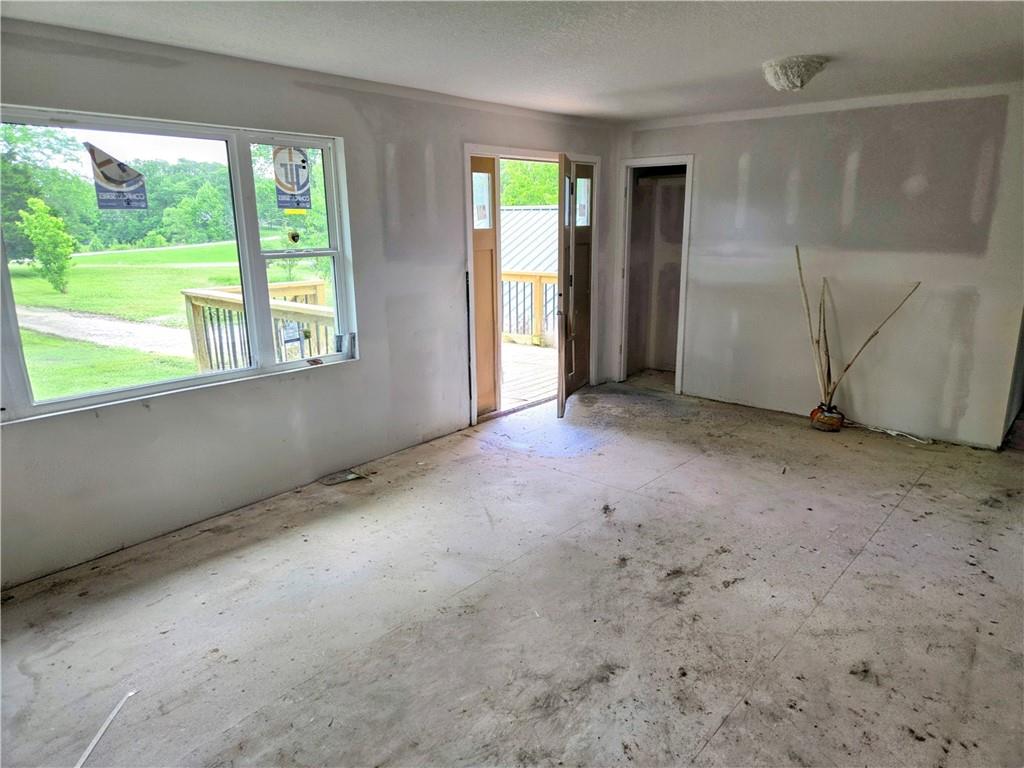 370 NW 131 Hw, Holden, MO 64040