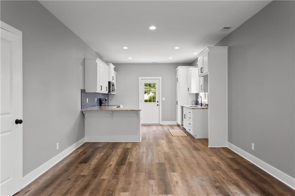 214 Park St, Linwood, KS 66052