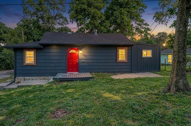 3813 NE 42nd Ter, Kansas City, MO 64117