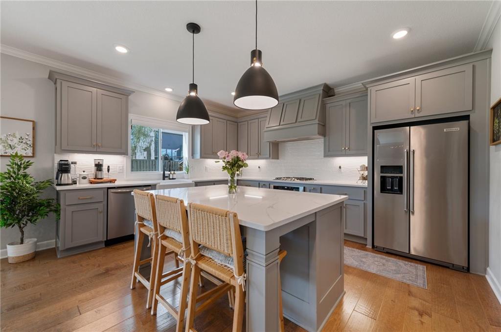 1505 SW Georgetown Dr, Lee's Summit, MO 64082