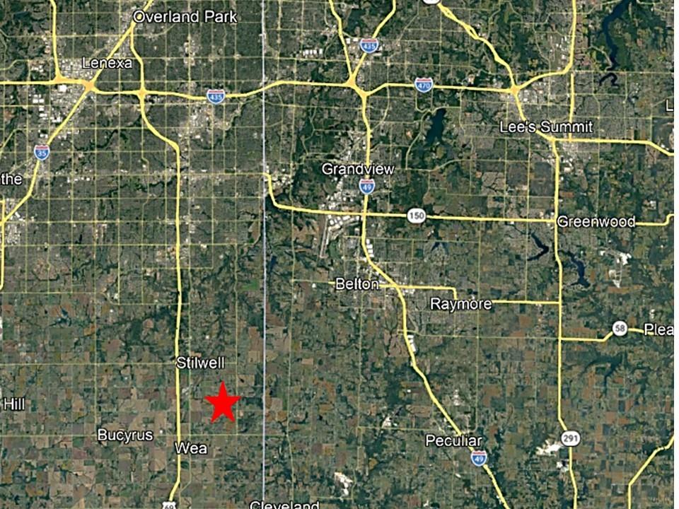 5285 W 219th Ter, Bucyrus, KS 66013