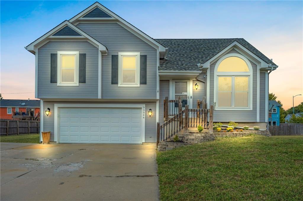 33046 W 88th Ter, De Soto, KS 66018