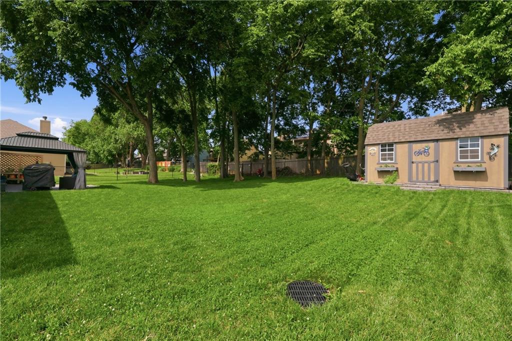 302 S Peach Tree Ave, Lone Jack, MO 64070