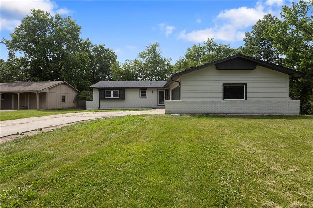 8320 Willow Way, Raytown, MO 64138